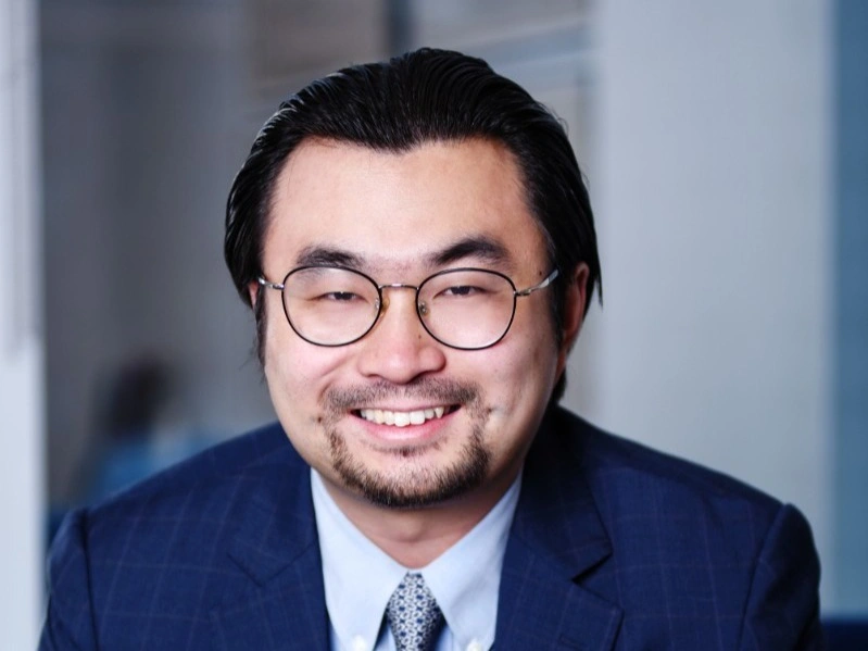 Guyan Liu