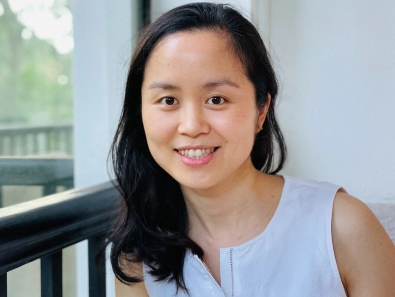 Eva J. Weng
