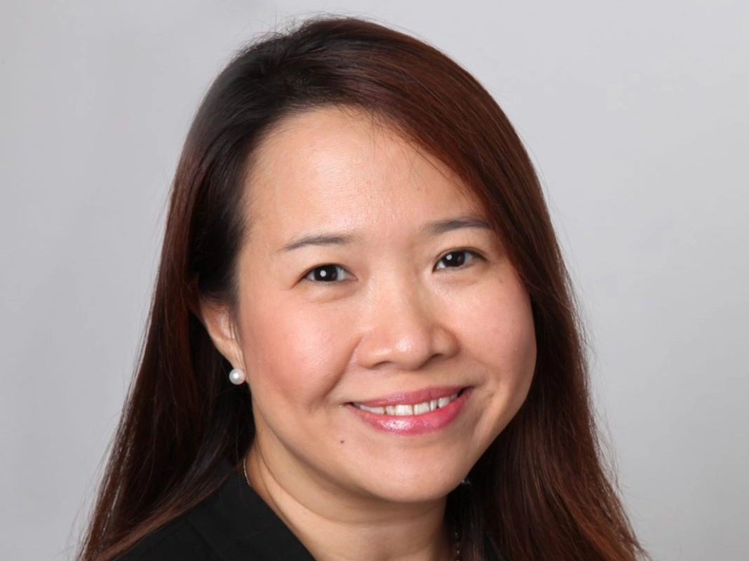 Elizabeth Chee
